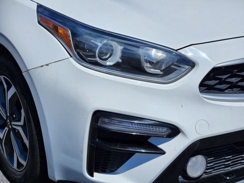 Used 2019 Kia Forte LXS FWD image 9