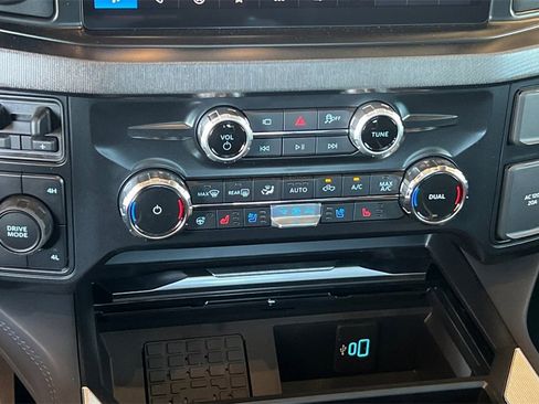 New 2026 Ford F350 Platinum image 18