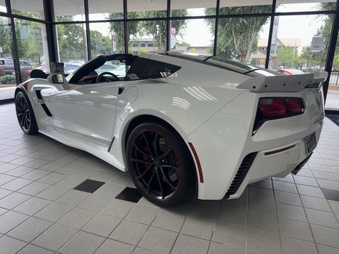 Used 2019 Chevrolet Corvette Grand Sport image 3