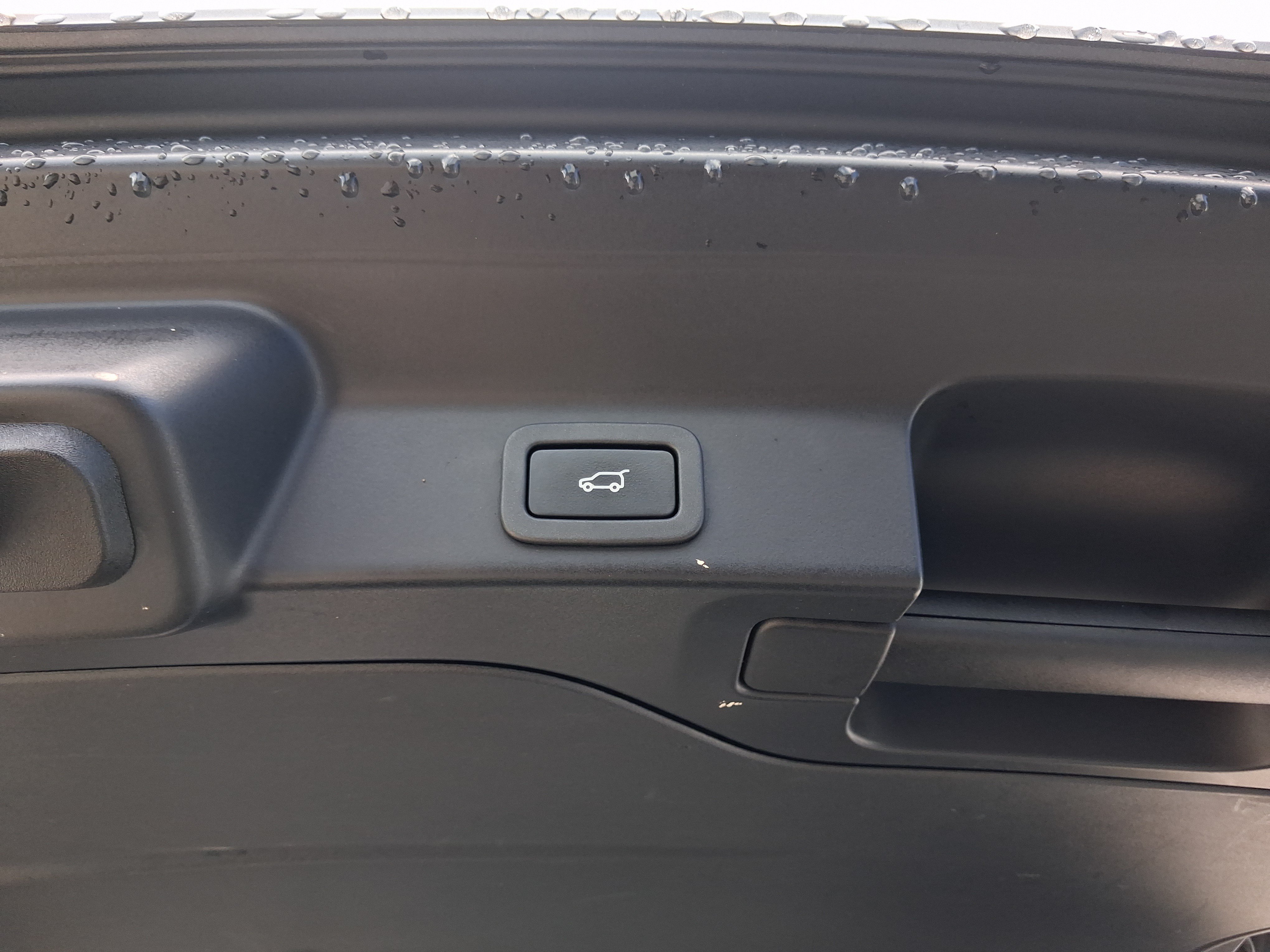 Used 2018 Jaguar F-PACE Premium AWD/4WD image 28