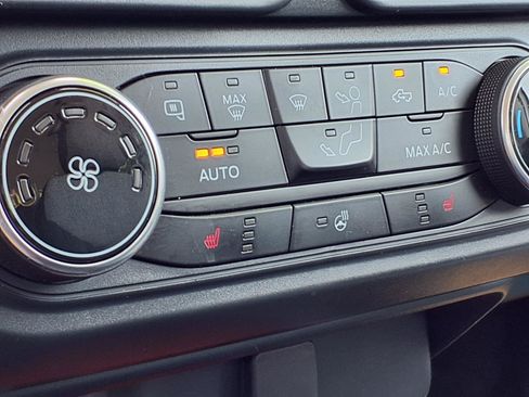 Used 2024 Ford Maverick XLT w/ XLT Luxury Package AWD/4WD image 5