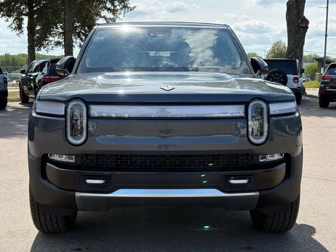 Used 2024 Rivian R1S Adventure AWD/4WD image 3