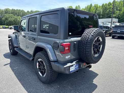 Used 2020 Jeep Wrangler Unlimited Sahara AWD/4WD image 5