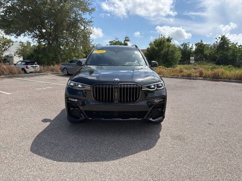 Used 2022 BMW X7 xDrive40i w/ M Sport Package AWD/4WD image 1