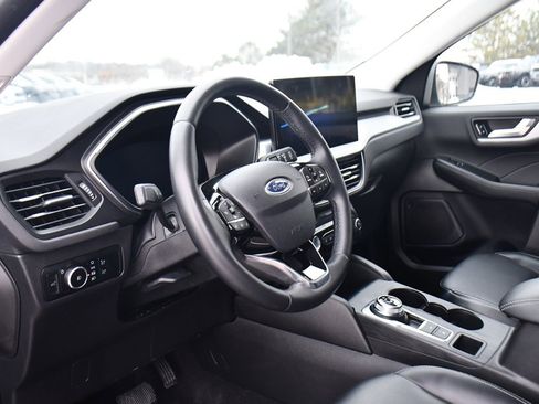 Used 2024 Ford Escape Platinum image 11