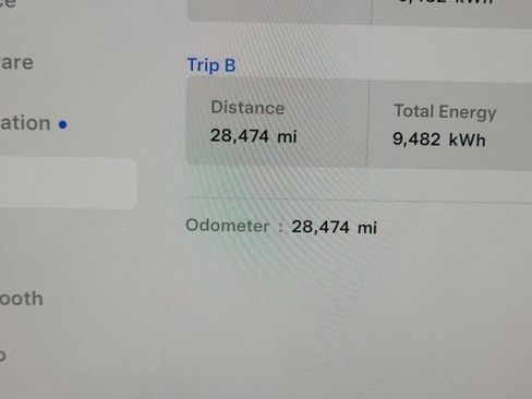 Used 2024 Tesla Model X image 21