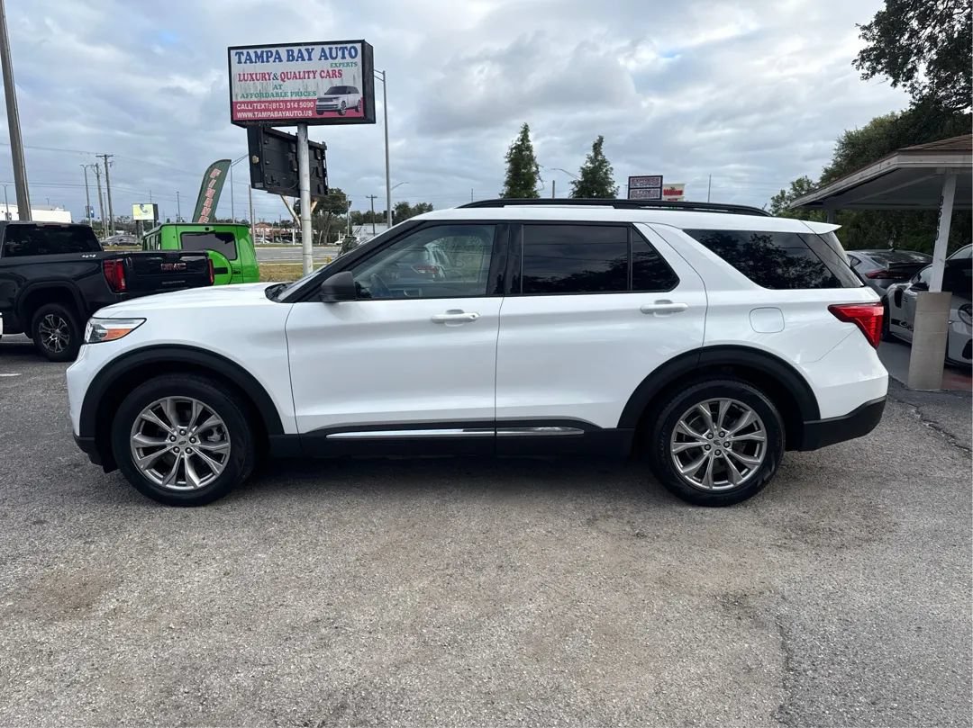 Used 2021 Ford Explorer XLT w/ Equipment Group 202A RWD image 8