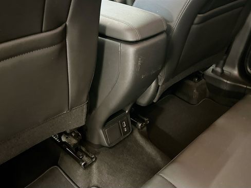 Used 2024 Buick Encore GX Sport Touring image 27