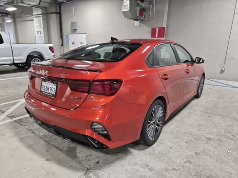Used 2022 Kia Forte GT-Line w/ GT-Line Technology Package FWD image 4
