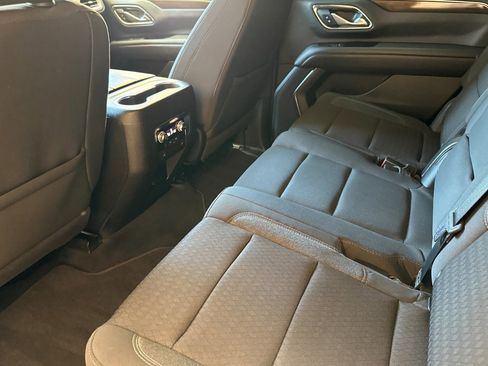 Used 2022 GMC Yukon SLE w/ Gmc Pro Safety Plus Package RWD image 13