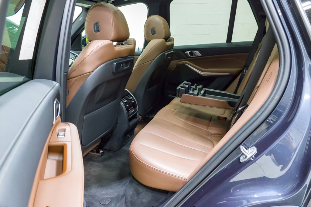 Used 2022 BMW X5 xDrive40i w/ Premium Package AWD/4WD image 34