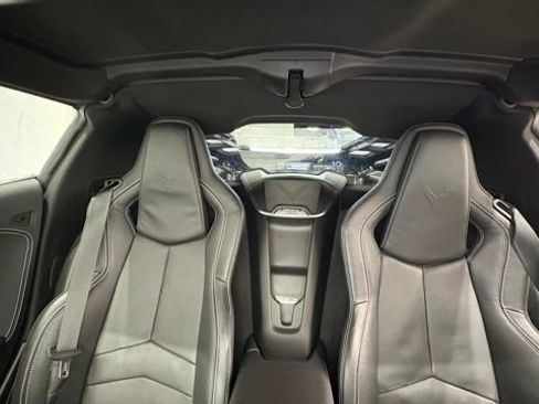 Used 2023 Chevrolet Corvette Stingray w/ Z51 Performance Package image 34