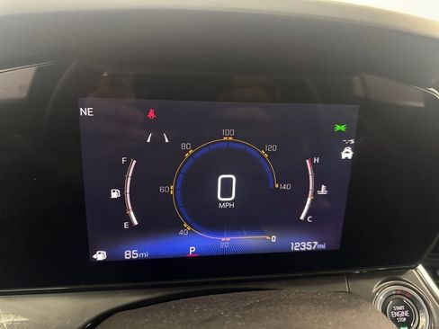 Used 2024 Chevrolet Trax ACTIV w/ Sunroof Package image 10