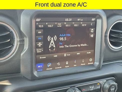 Used 2023 Jeep Wrangler Unlimited Rubicon 4xe w/ Cold Weather Group AWD/4WD image 15