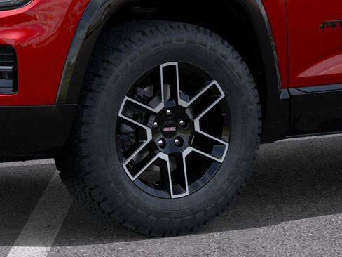 Used 2026 GMC Terrain AT4 w/ LPO, Black Badging Package AWD/4WD image 12