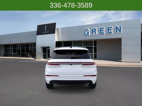 Used 2025 Lincoln Corsair Grand Touring image 5