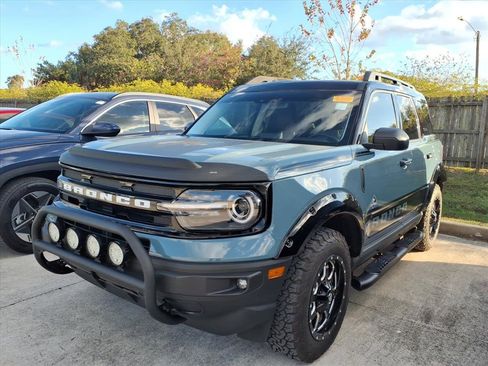 Used 2023 Ford Bronco Sport Outer Banks w/ Tech Package image 3