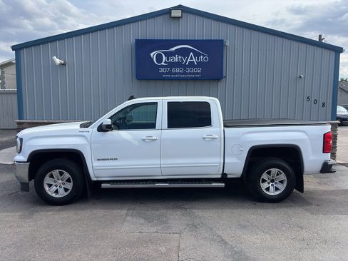 Used 2018 GMC Sierra 1500 SLE AWD/4WD image 1
