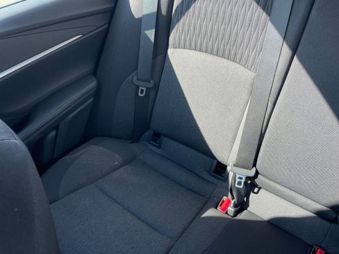 Used 2025 Toyota Camry LE image 39