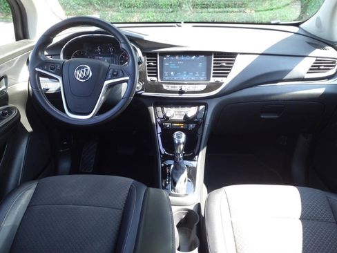 Certified 2021 Buick Encore Preferred image 17