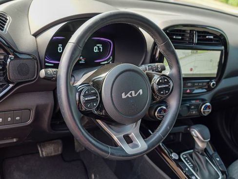 Used 2023 Kia Soul EX FWD image 20