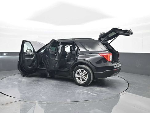 Used 2023 Ford Explorer XLT w/ Equipment Group 202A image 45