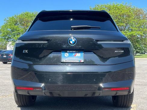 Used 2025 BMW iX xDrive50 AWD/4WD image 6