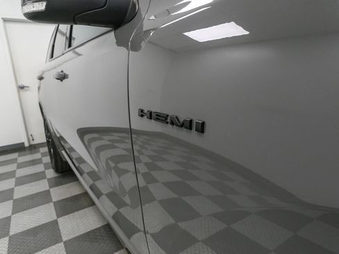 Used 2020 Dodge Durango R/T w/ Blacktop Package AWD/4WD image 8