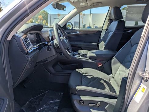 New 2026 Volkswagen Atlas SE FWD image 22
