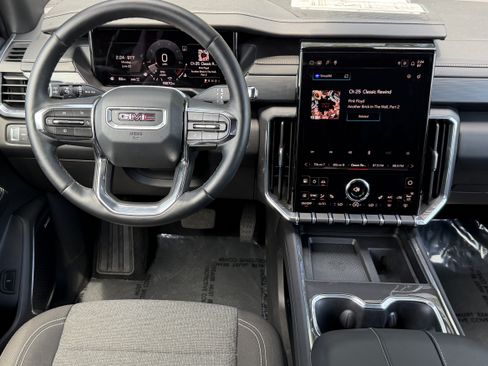 Used 2025 GMC Acadia Elevation AWD/4WD image 21