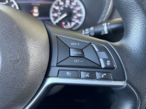 Used 2023 Nissan Sentra SV FWD image 12