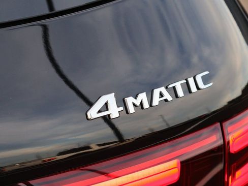 New 2026 Mercedes-Benz GLB 250 4MATIC image 9