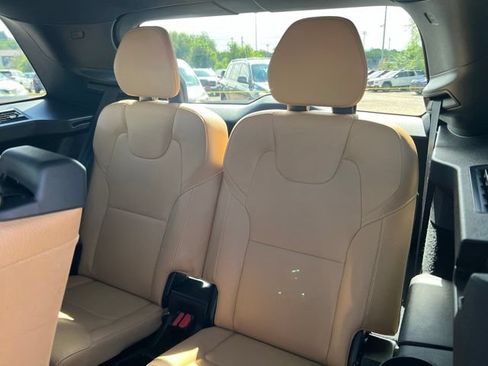 Used 2019 Volvo XC90 T6 Momentum w/ Protection Package Premier AWD/4WD image 31