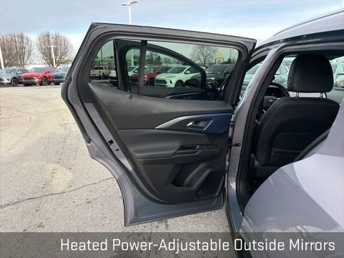 Used 2025 Chevrolet Equinox EV LT w/ Convenience Package image 27