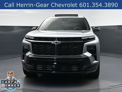 Used 2024 Chevrolet Traverse RS image 10