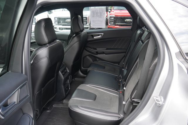 Used 2023 Ford Edge ST AWD/4WD image 24