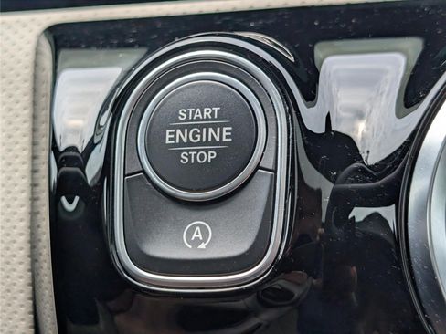 Used 2022 Mercedes-Benz CLA 250 image 24