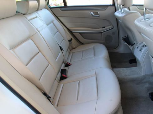 Used 2014 Mercedes-Benz E 350 4MATIC Sport Wagon image 25