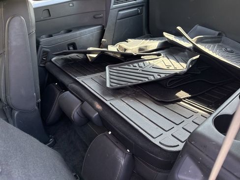 Used 2024 MAZDA CX-90 Plug-In Hybrid w/ Premium Pkg image 18