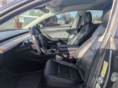 Used 2019 Tesla Model 3 Long Range image 22