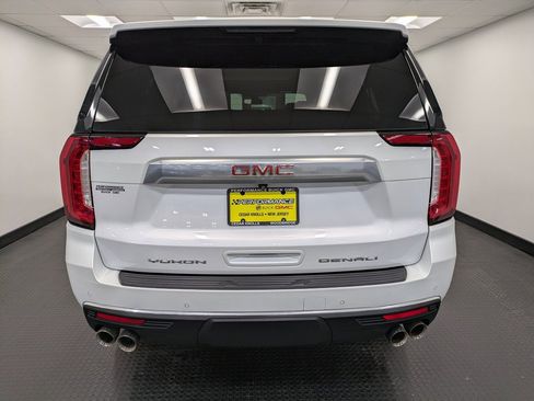 Used 2022 GMC Yukon XL Denali image 5