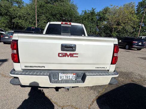 Used 2015 GMC Sierra 1500 Denali w/ Driver Alert Package image 6
