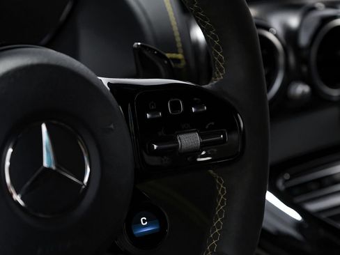 Used 2020 Mercedes-Benz AMG GT Coupe image 17