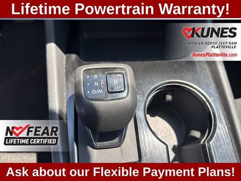 Used 2023 Nissan Rogue S AWD/4WD image 28