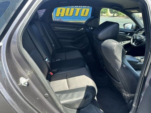 Used 2018 Honda Accord Sport image 16