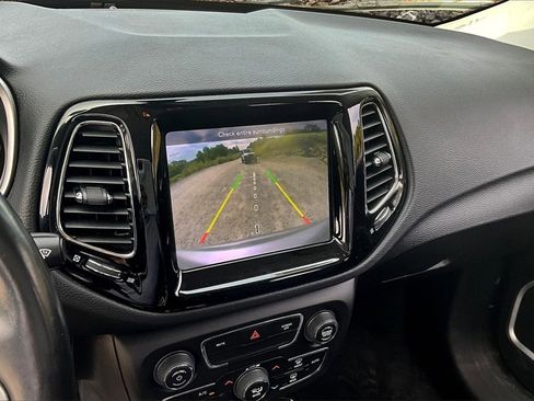 Used 2020 Jeep Compass Limited image 20