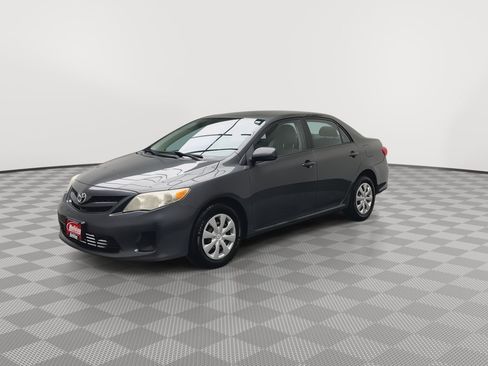 Used 2011 Toyota Corolla LE FWD image 24