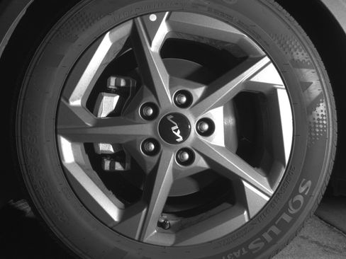 Used 2025 Kia K4 LXS image 12