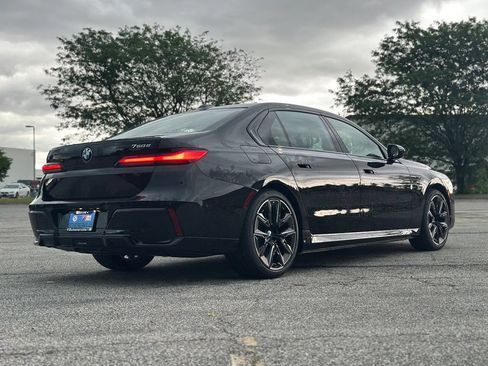 New 2026 BMW 750e xDrive w/ Executive Package AWD/4WD image 7