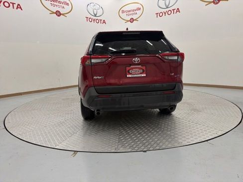 Used 2020 Toyota RAV4 LE w/ Carpet Mat Package FWD image 7
